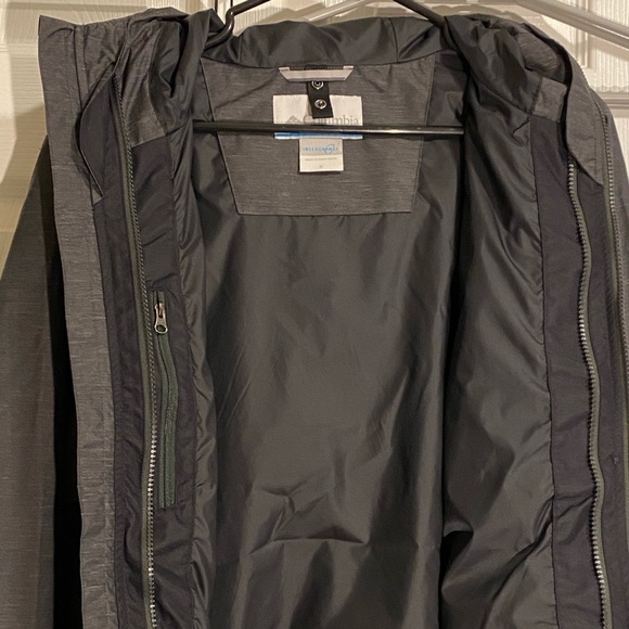 Columbia interchange (shell only) - Picture 1 of 2